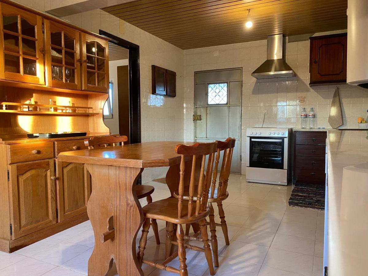 Вилла Cozy Farm House In The Countryside Monte Das Figueiras de Lavre Экстерьер фото